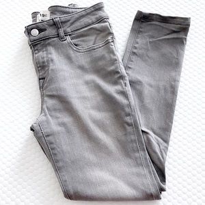 DL1961 Florence Skinny Jeans — Size 25